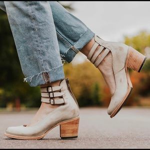 Freebird RANDI ankle heels